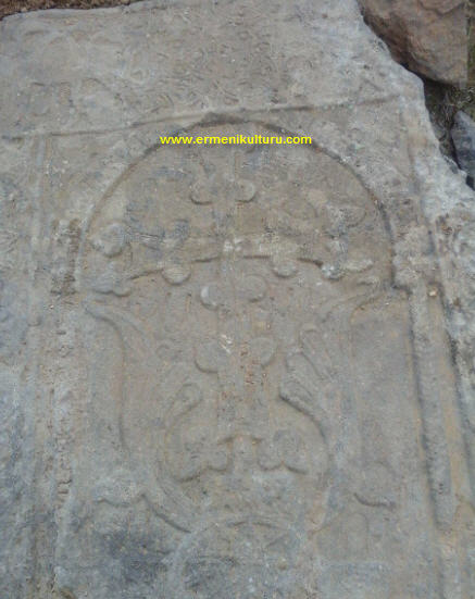 Ermeni Mezar Taşları -3